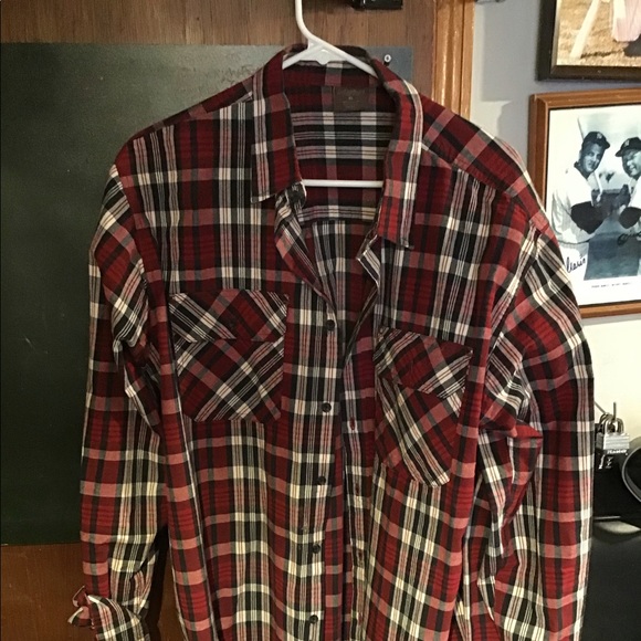 GREATNORTHWEST RED BUTTONUP XL MENS GREAT - Picture 3 of 4